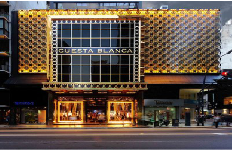 临武门头设计与商业空间的纽带。